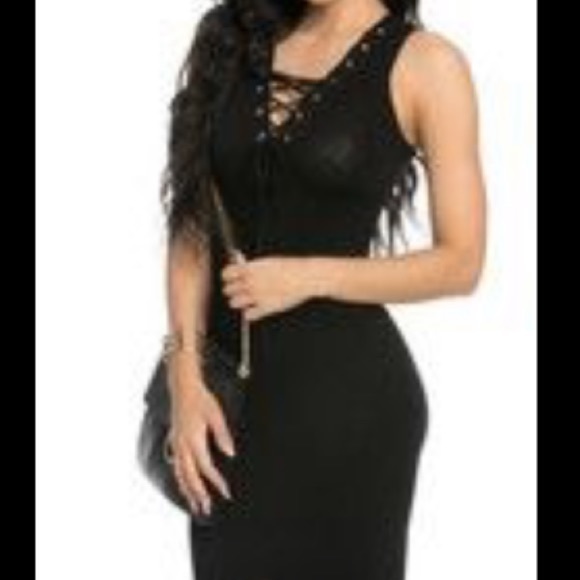 NWT ⭐️ REVAMPED Bodycon Lace Up Tight Mid Calf 3/4 Length Sexy Black Dress 4 6 S - Picture 1 of 7